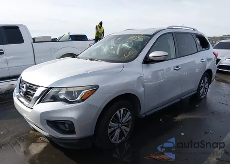 2018 Nissan Pathfinder Sv z USA, uszkodzony, nr VIN 5N1DR2MM5JC642855
